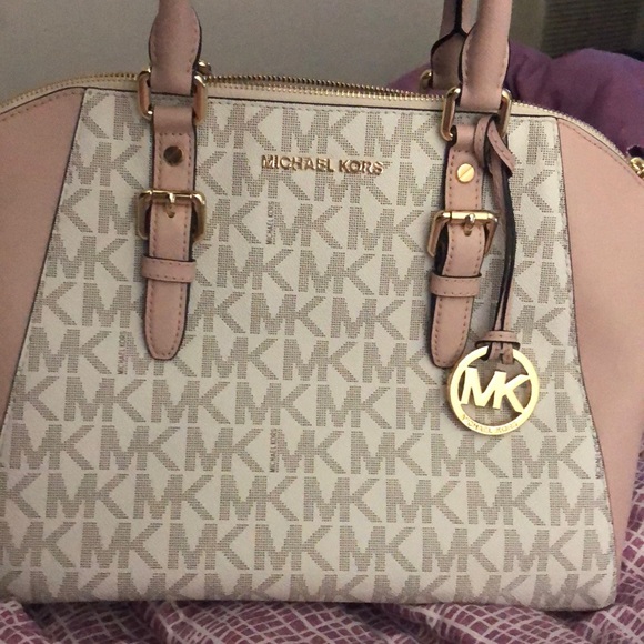 Michael Kors Handbag with strap !! - Picture 1 of 3